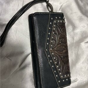 Montana west wristlet